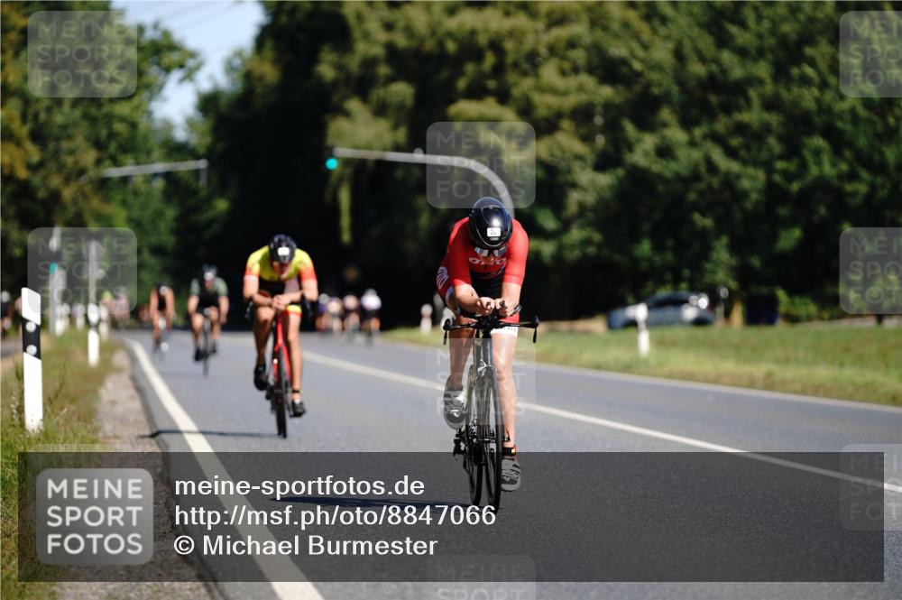 07.09.2025 - 19. Norderstedt Triathlon Michael Burmester http://msf.ph/oto/8847066 07.09.2025 11:25:14 Radfahren 231, 844, 1152, 1335 meine-sportfotos.de