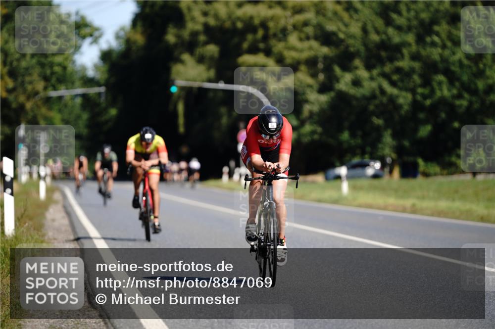 07.09.2025 - 19. Norderstedt Triathlon Michael Burmester http://msf.ph/oto/8847069 07.09.2025 11:25:14 Radfahren 231, 844, 1152, 1335 meine-sportfotos.de