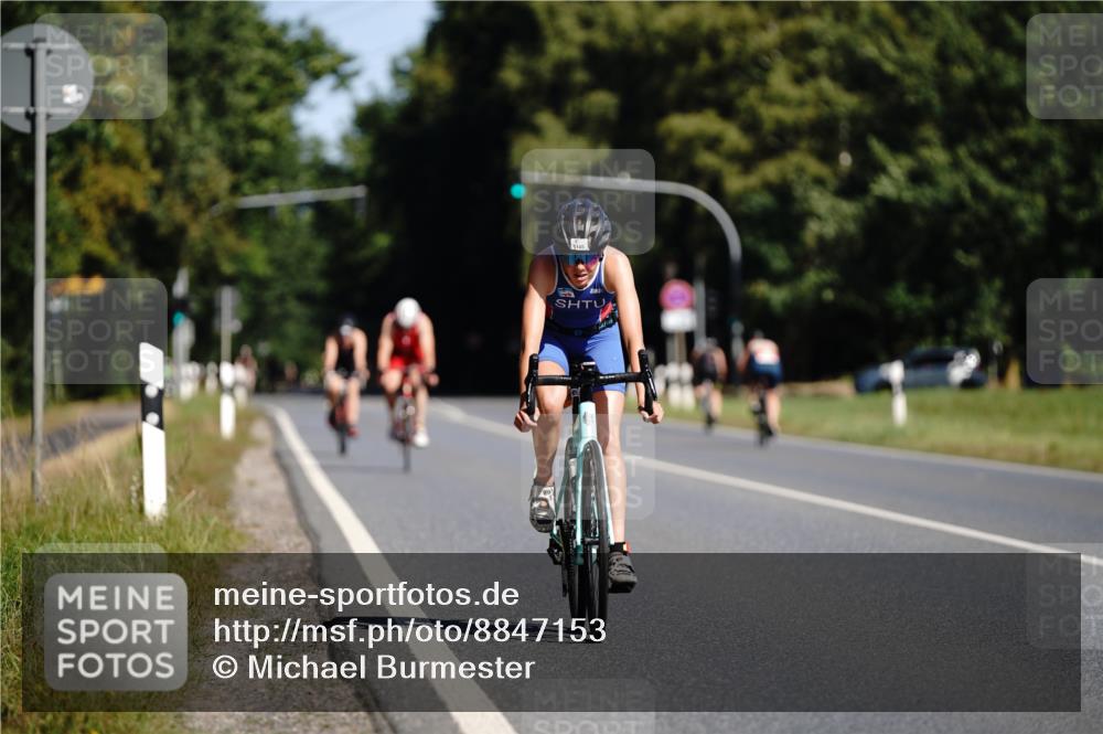 07.09.2025 - 19. Norderstedt Triathlon Michael Burmester http://msf.ph/oto/8847153 07.09.2025 11:26:05 Radfahren 1185 meine-sportfotos.de