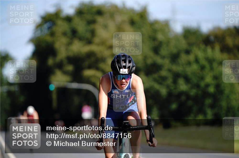 07.09.2025 - 19. Norderstedt Triathlon Michael Burmester http://msf.ph/oto/8847156 07.09.2025 11:26:06 Radfahren 1185 meine-sportfotos.de