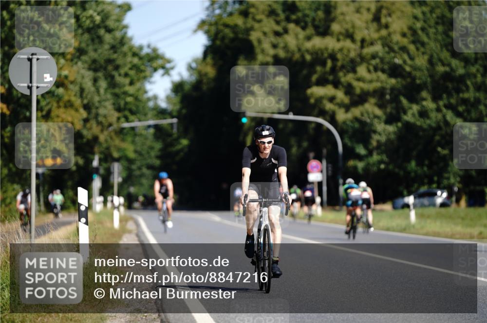 07.09.2025 - 19. Norderstedt Triathlon Michael Burmester http://msf.ph/oto/8847216 07.09.2025 11:26:27 Radfahren 306 meine-sportfotos.de
