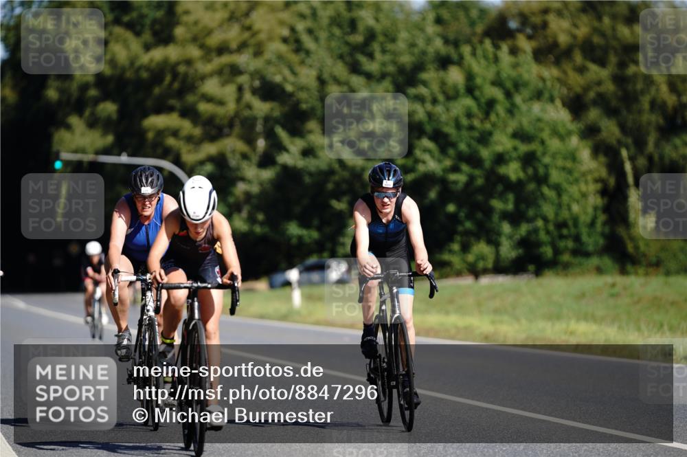 07.09.2025 - 19. Norderstedt Triathlon Michael Burmester http://msf.ph/oto/8847296 07.09.2025 11:27:05 Radfahren 229, 1160, 1171, 1253 meine-sportfotos.de