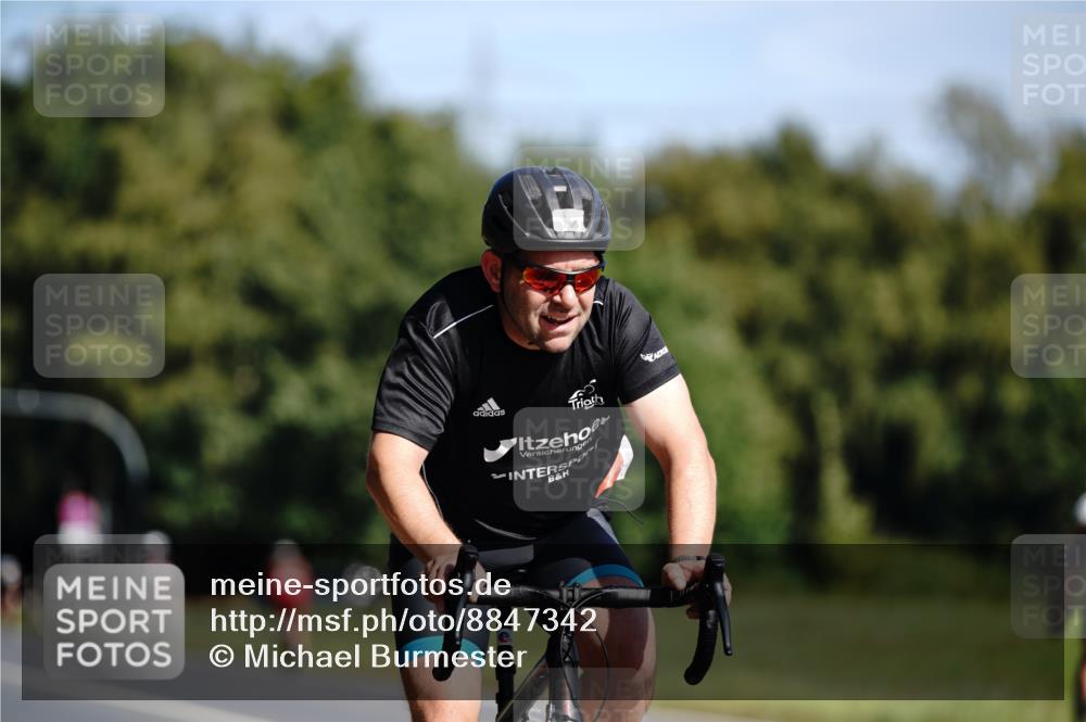 07.09.2025 - 19. Norderstedt Triathlon Michael Burmester http://msf.ph/oto/8847342 07.09.2025 11:27:16 Radfahren 796, 1198 meine-sportfotos.de