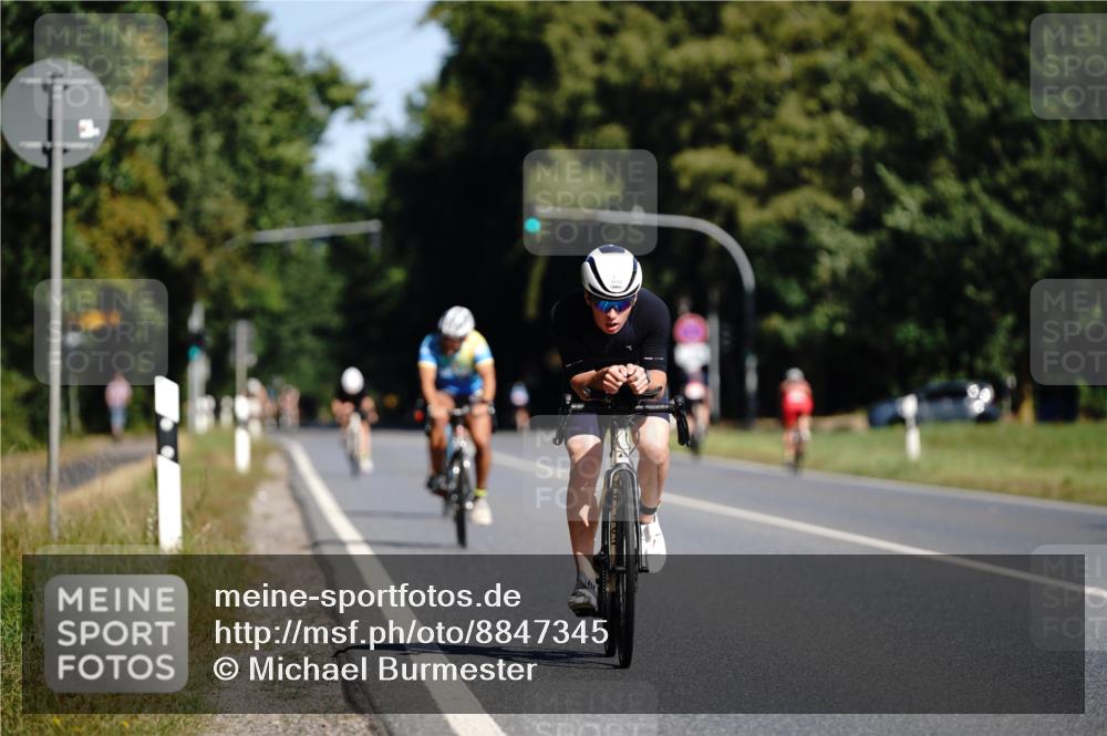 07.09.2025 - 19. Norderstedt Triathlon Michael Burmester http://msf.ph/oto/8847345 07.09.2025 11:27:18 Radfahren 796, 1198 meine-sportfotos.de