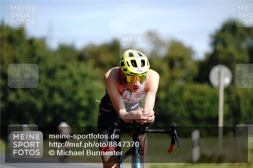 07.09.2025 - 19. Norderstedt Triathlon Michael Burmester http://msf.ph/oto/8847370 07.09.2025 11:27:22 Radfahren 760, 1176, 1198 meine-sportfotos.de