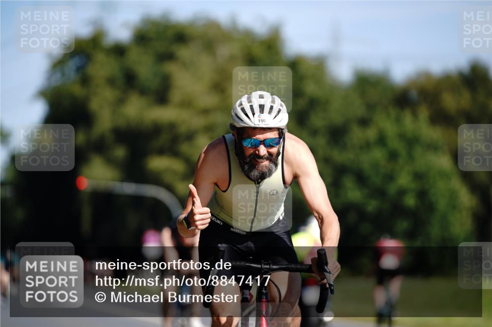 07.09.2025 - 19. Norderstedt Triathlon Michael Burmester http://msf.ph/oto/8847417 07.09.2025 11:27:34 Radfahren 154, 196 meine-sportfotos.de
