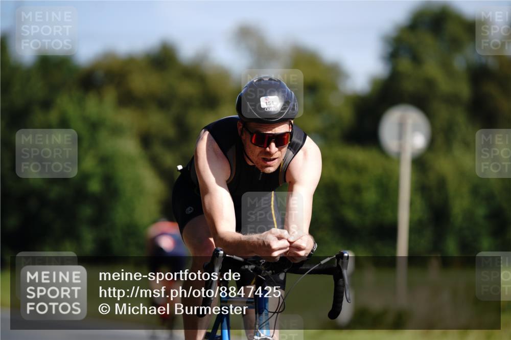 07.09.2025 - 19. Norderstedt Triathlon Michael Burmester http://msf.ph/oto/8847425 07.09.2025 11:27:36 Radfahren 154, 196 meine-sportfotos.de