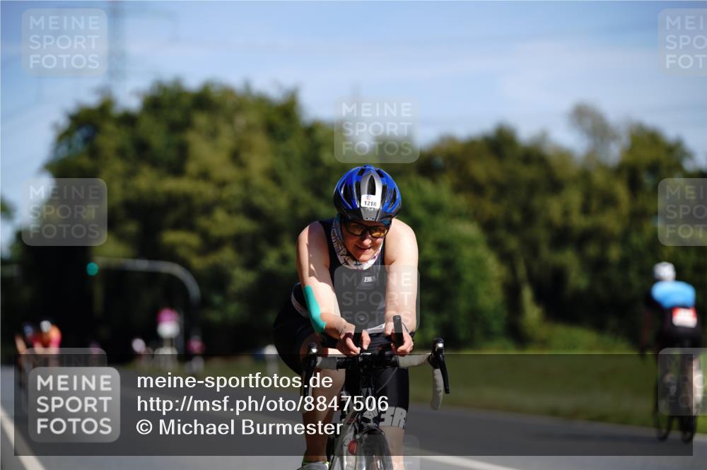 07.09.2025 - 19. Norderstedt Triathlon Michael Burmester http://msf.ph/oto/8847506 07.09.2025 11:28:08 Radfahren 204, 1218 meine-sportfotos.de