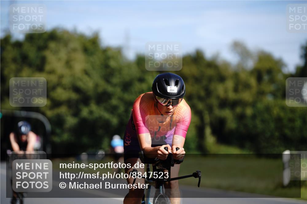 07.09.2025 - 19. Norderstedt Triathlon Michael Burmester http://msf.ph/oto/8847523 07.09.2025 11:28:11 Radfahren 204, 746, 1218 meine-sportfotos.de