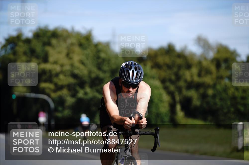 07.09.2025 - 19. Norderstedt Triathlon Michael Burmester http://msf.ph/oto/8847527 07.09.2025 11:28:13 Radfahren 204, 746 meine-sportfotos.de