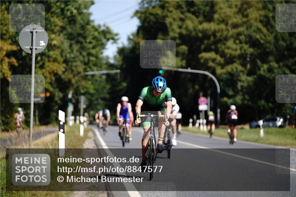07.09.2025 - 19. Norderstedt Triathlon Michael Burmester http://msf.ph/oto/8847577 07.09.2025 11:29:18 Radfahren 819, 1173 meine-sportfotos.de