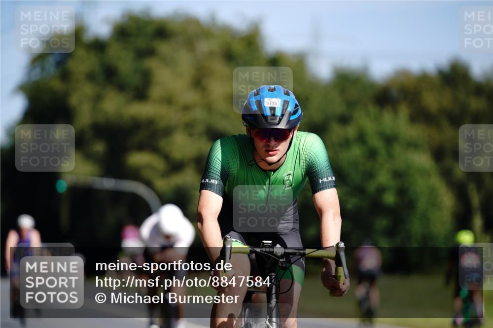 07.09.2025 - 19. Norderstedt Triathlon Michael Burmester http://msf.ph/oto/8847584 07.09.2025 11:29:20 Radfahren 819, 1173 meine-sportfotos.de