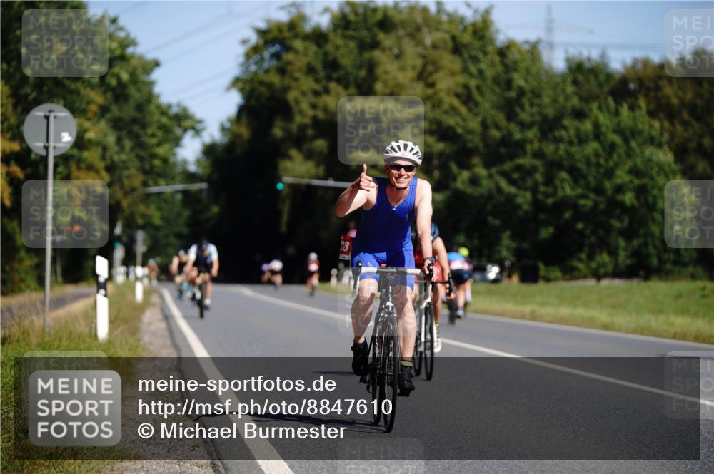 07.09.2025 - 19. Norderstedt Triathlon Michael Burmester http://msf.ph/oto/8847610 07.09.2025 11:29:23 Radfahren 819, 1173, 1196, 1228 meine-sportfotos.de