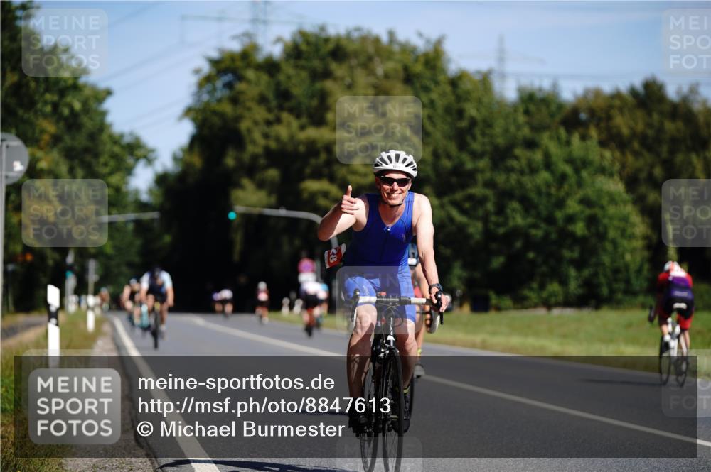 07.09.2025 - 19. Norderstedt Triathlon Michael Burmester http://msf.ph/oto/8847613 07.09.2025 11:29:23 Radfahren 819, 1173, 1196, 1228 meine-sportfotos.de