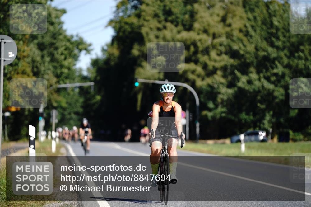 07.09.2025 - 19. Norderstedt Triathlon Michael Burmester http://msf.ph/oto/8847694 07.09.2025 11:29:43 Radfahren 1278 meine-sportfotos.de