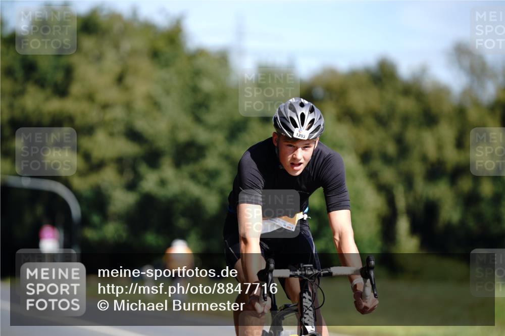 07.09.2025 - 19. Norderstedt Triathlon Michael Burmester http://msf.ph/oto/8847716 07.09.2025 11:29:50 Radfahren 1203 meine-sportfotos.de