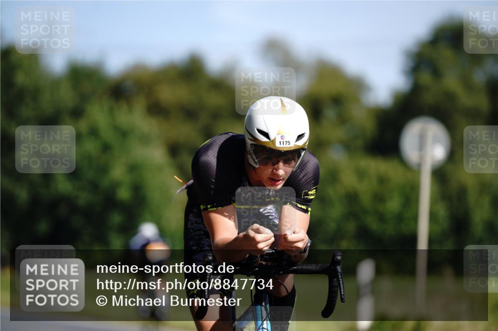 07.09.2025 - 19. Norderstedt Triathlon Michael Burmester http://msf.ph/oto/8847734 07.09.2025 11:29:56 Radfahren 1175 meine-sportfotos.de