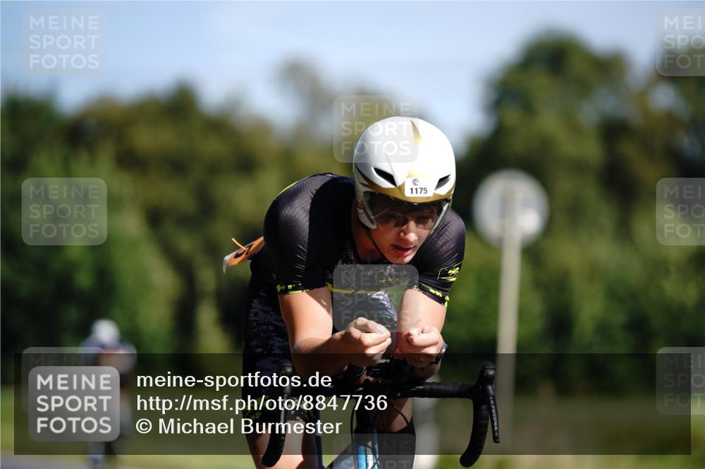 07.09.2025 - 19. Norderstedt Triathlon Michael Burmester http://msf.ph/oto/8847736 07.09.2025 11:29:56 Radfahren 1175 meine-sportfotos.de