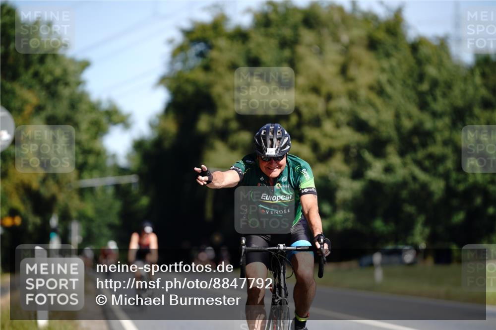 07.09.2025 - 19. Norderstedt Triathlon Michael Burmester http://msf.ph/oto/8847792 07.09.2025 11:30:50 Radfahren 152, 1172 meine-sportfotos.de