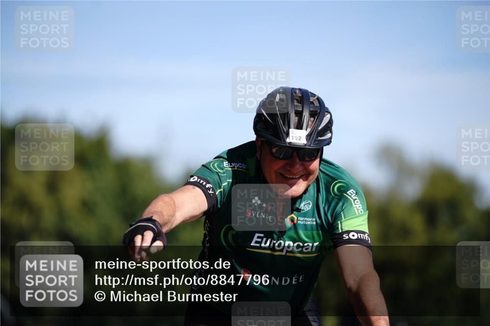 07.09.2025 - 19. Norderstedt Triathlon Michael Burmester http://msf.ph/oto/8847796 07.09.2025 11:30:51 Radfahren 152, 1172 meine-sportfotos.de