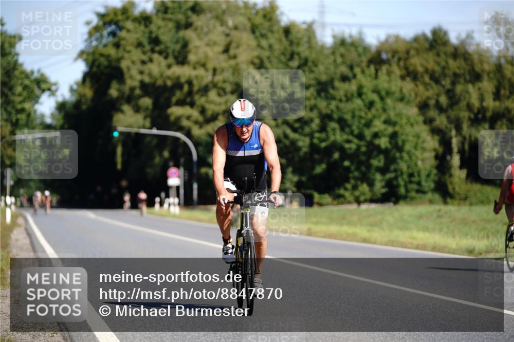 07.09.2025 - 19. Norderstedt Triathlon Michael Burmester http://msf.ph/oto/8847870 07.09.2025 11:31:37 Radfahren 710, 1186 meine-sportfotos.de