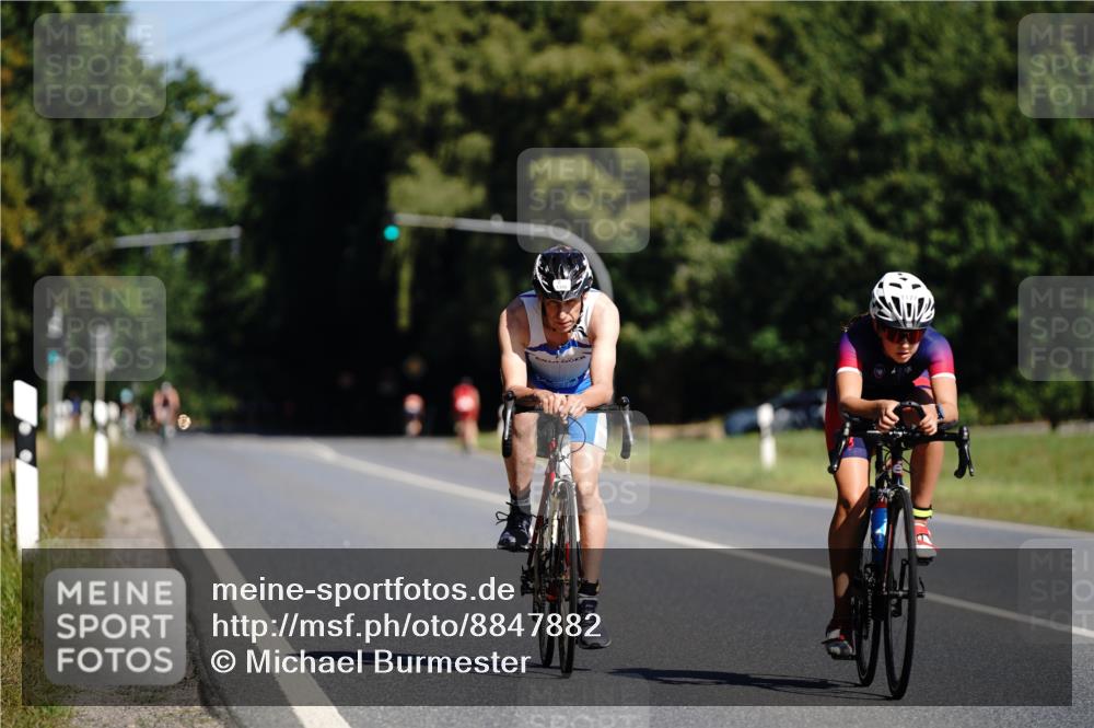 07.09.2025 - 19. Norderstedt Triathlon Michael Burmester http://msf.ph/oto/8847882 07.09.2025 11:31:50 Radfahren 1177, 1348 meine-sportfotos.de