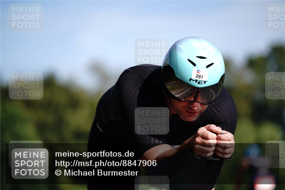 07.09.2025 - 19. Norderstedt Triathlon Michael Burmester http://msf.ph/oto/8847906 07.09.2025 11:32:09 Radfahren 281, 1334 meine-sportfotos.de