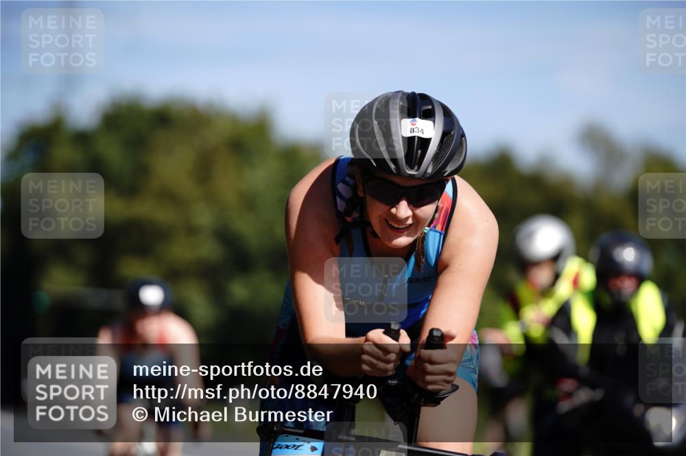 07.09.2025 - 19. Norderstedt Triathlon Michael Burmester http://msf.ph/oto/8847940 07.09.2025 11:32:45 Radfahren 774, 834, 1167, 1181 meine-sportfotos.de