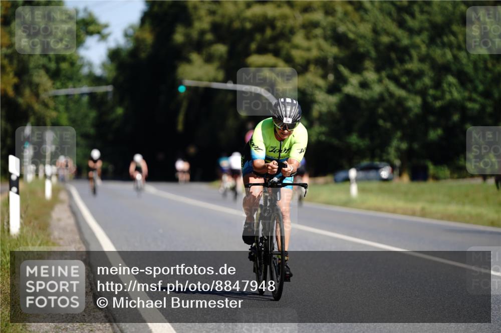 07.09.2025 - 19. Norderstedt Triathlon Michael Burmester http://msf.ph/oto/8847948 07.09.2025 11:32:51 Radfahren 770 meine-sportfotos.de