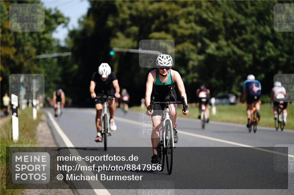 07.09.2025 - 19. Norderstedt Triathlon Michael Burmester http://msf.ph/oto/8847956 07.09.2025 11:33:00 Radfahren 148, 237 meine-sportfotos.de