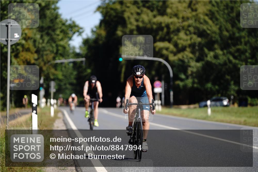 07.09.2025 - 19. Norderstedt Triathlon Michael Burmester http://msf.ph/oto/8847994 07.09.2025 11:33:21 Radfahren 773 meine-sportfotos.de