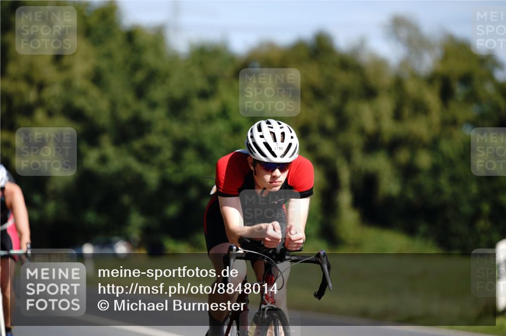 07.09.2025 - 19. Norderstedt Triathlon Michael Burmester http://msf.ph/oto/8848014 07.09.2025 11:33:32 Radfahren 1199, 1333 meine-sportfotos.de