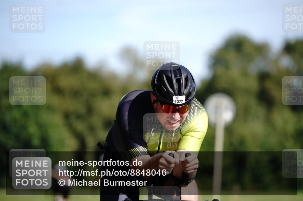 07.09.2025 - 19. Norderstedt Triathlon Michael Burmester http://msf.ph/oto/8848046 07.09.2025 11:33:54 Radfahren 1377 meine-sportfotos.de
