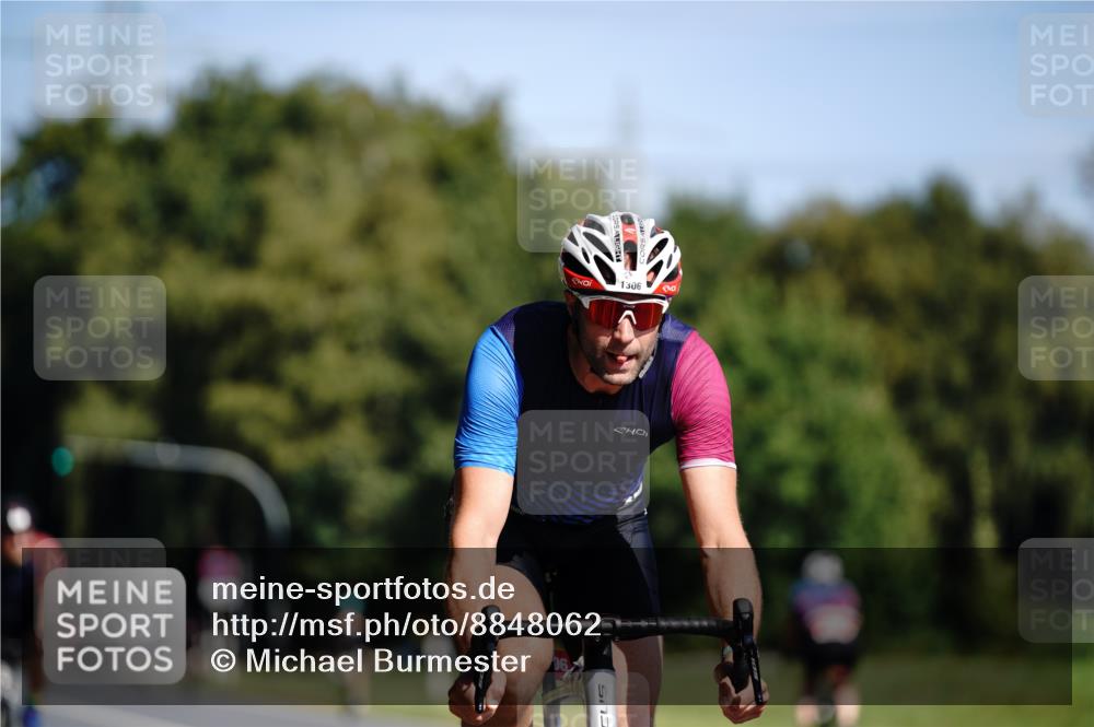 07.09.2025 - 19. Norderstedt Triathlon Michael Burmester http://msf.ph/oto/8848062 07.09.2025 11:34:16 Radfahren 190, 1306 meine-sportfotos.de