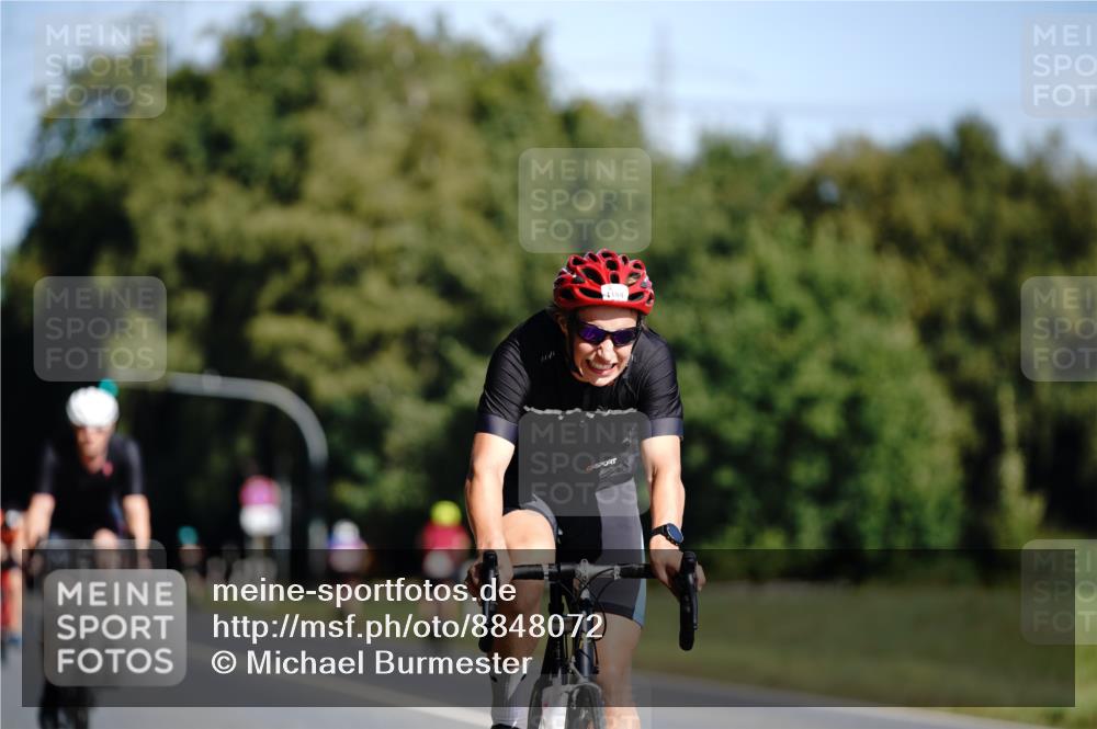 07.09.2025 - 19. Norderstedt Triathlon Michael Burmester http://msf.ph/oto/8848072 07.09.2025 11:34:22 Radfahren 190, 1184, 1357 meine-sportfotos.de