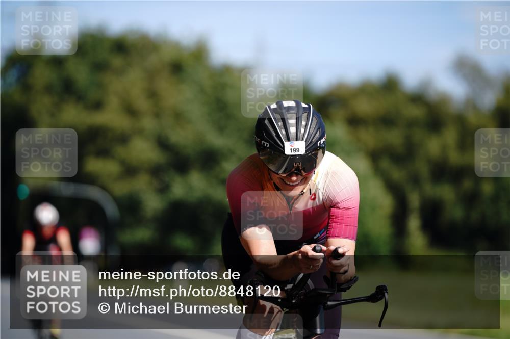 07.09.2025 - 19. Norderstedt Triathlon Michael Burmester http://msf.ph/oto/8848120 07.09.2025 11:34:51 Radfahren 199, 1207 meine-sportfotos.de