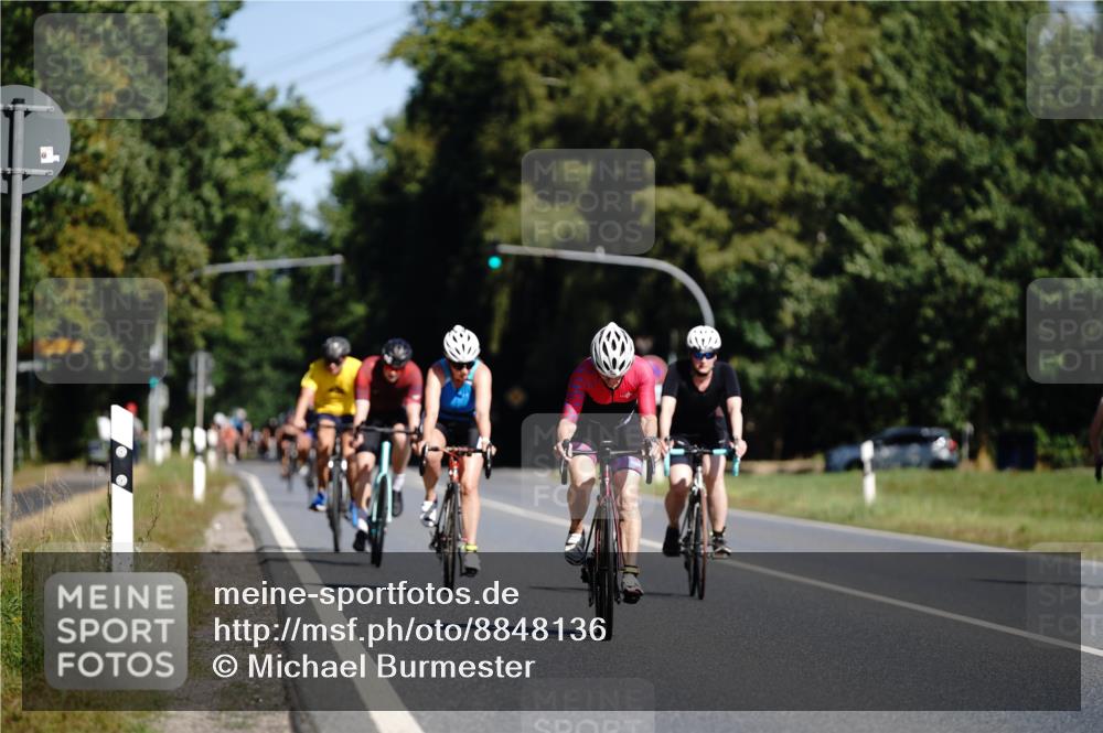 07.09.2025 - 19. Norderstedt Triathlon Michael Burmester http://msf.ph/oto/8848136 07.09.2025 11:35:00 Radfahren 155, 793, 1244, 1288 meine-sportfotos.de