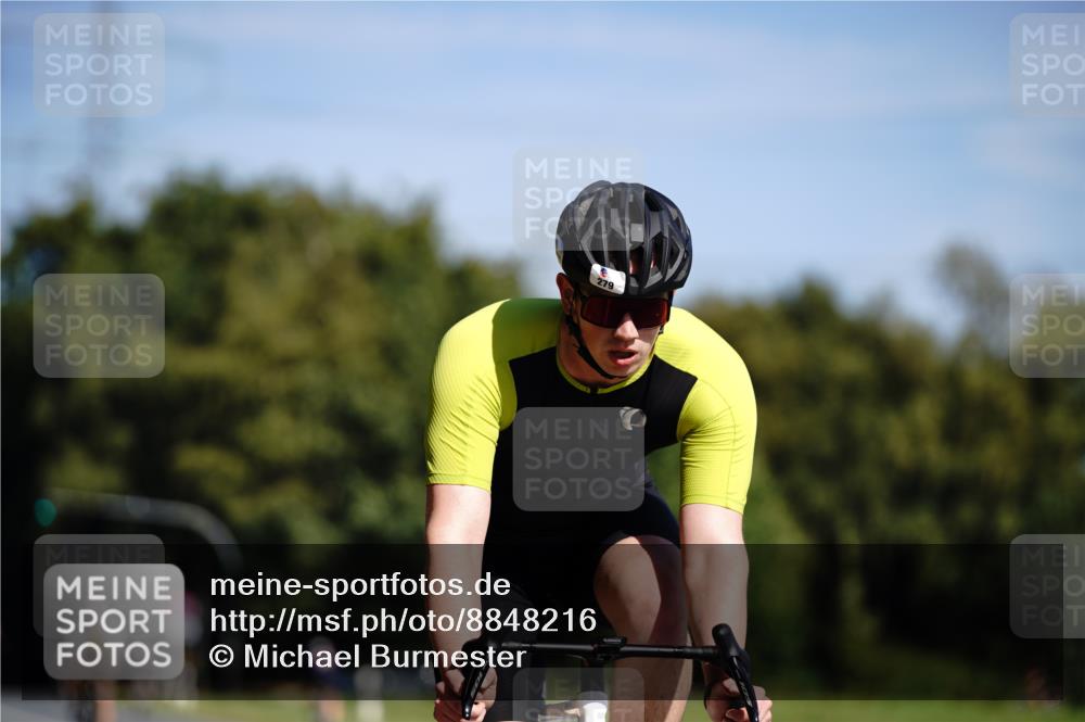 07.09.2025 - 19. Norderstedt Triathlon Michael Burmester http://msf.ph/oto/8848216 07.09.2025 11:35:32 Radfahren 279 meine-sportfotos.de