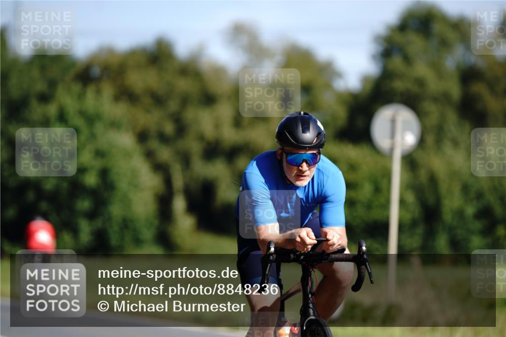 07.09.2025 - 19. Norderstedt Triathlon Michael Burmester http://msf.ph/oto/8848236 07.09.2025 11:35:49 Radfahren 252, 303, 815 meine-sportfotos.de