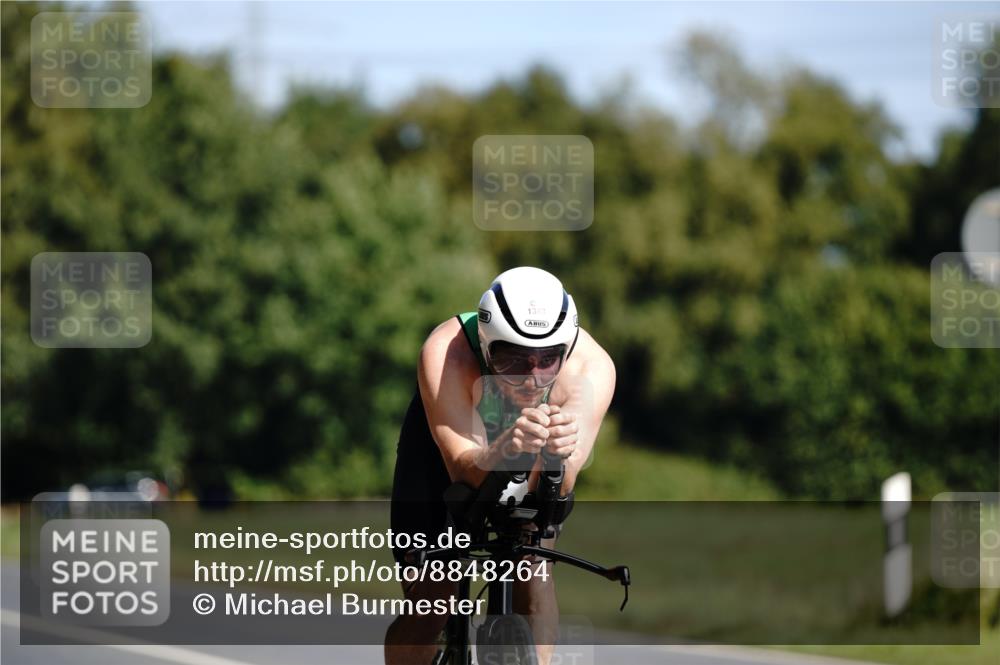 07.09.2025 - 19. Norderstedt Triathlon Michael Burmester http://msf.ph/oto/8848264 07.09.2025 11:36:06 Radfahren 253, 1383 meine-sportfotos.de