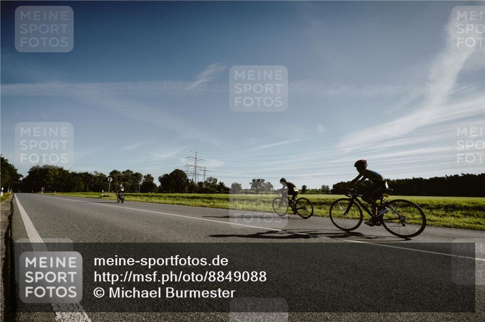07.09.2025 - 19. Norderstedt Triathlon Michael Burmester http://msf.ph/oto/8849088 07.09.2025 09:37:13 Radfahren  meine-sportfotos.de