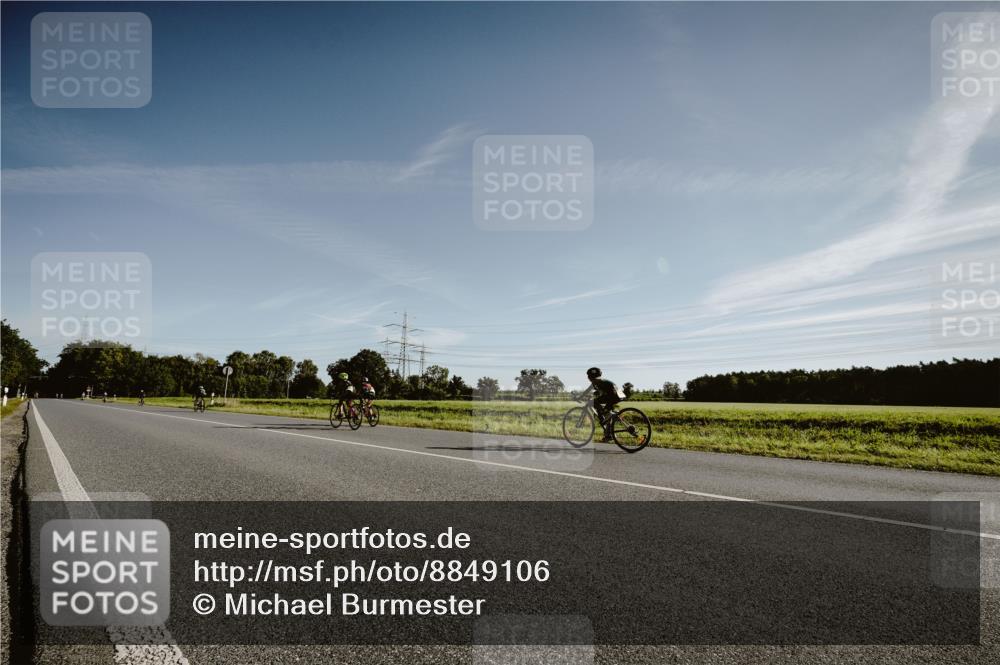 07.09.2025 - 19. Norderstedt Triathlon Michael Burmester http://msf.ph/oto/8849106 07.09.2025 09:37:37 Radfahren  meine-sportfotos.de