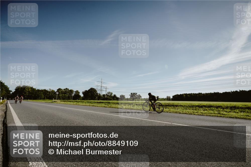 07.09.2025 - 19. Norderstedt Triathlon Michael Burmester http://msf.ph/oto/8849109 07.09.2025 09:37:53 Radfahren  meine-sportfotos.de