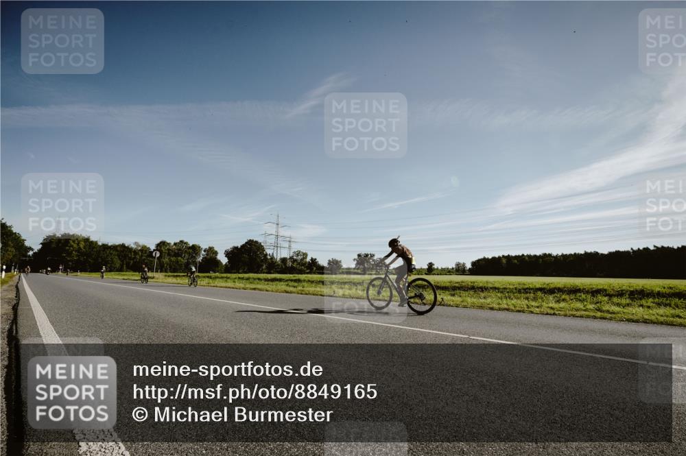 07.09.2025 - 19. Norderstedt Triathlon Michael Burmester http://msf.ph/oto/8849165 07.09.2025 09:38:29 Radfahren  meine-sportfotos.de