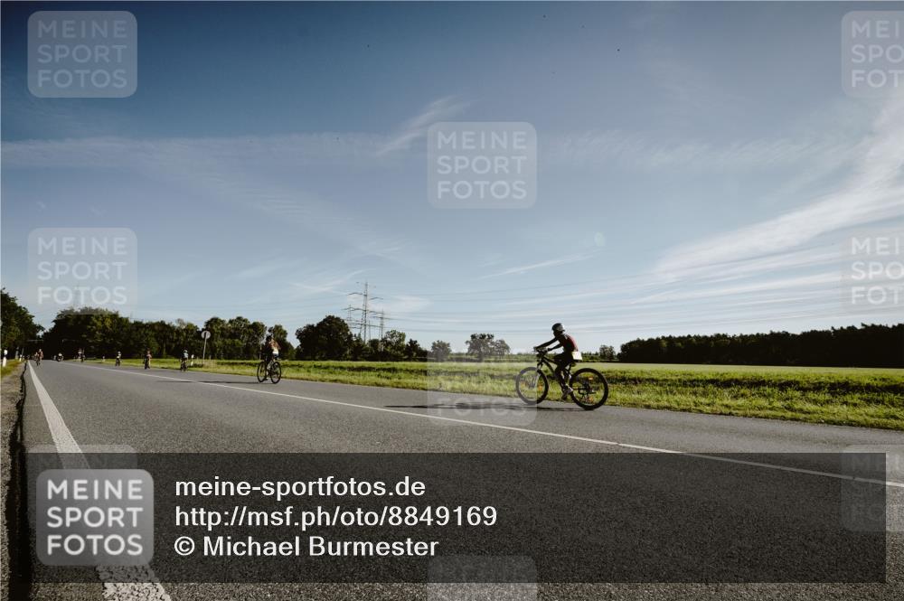 07.09.2025 - 19. Norderstedt Triathlon Michael Burmester http://msf.ph/oto/8849169 07.09.2025 09:38:30 Radfahren  meine-sportfotos.de