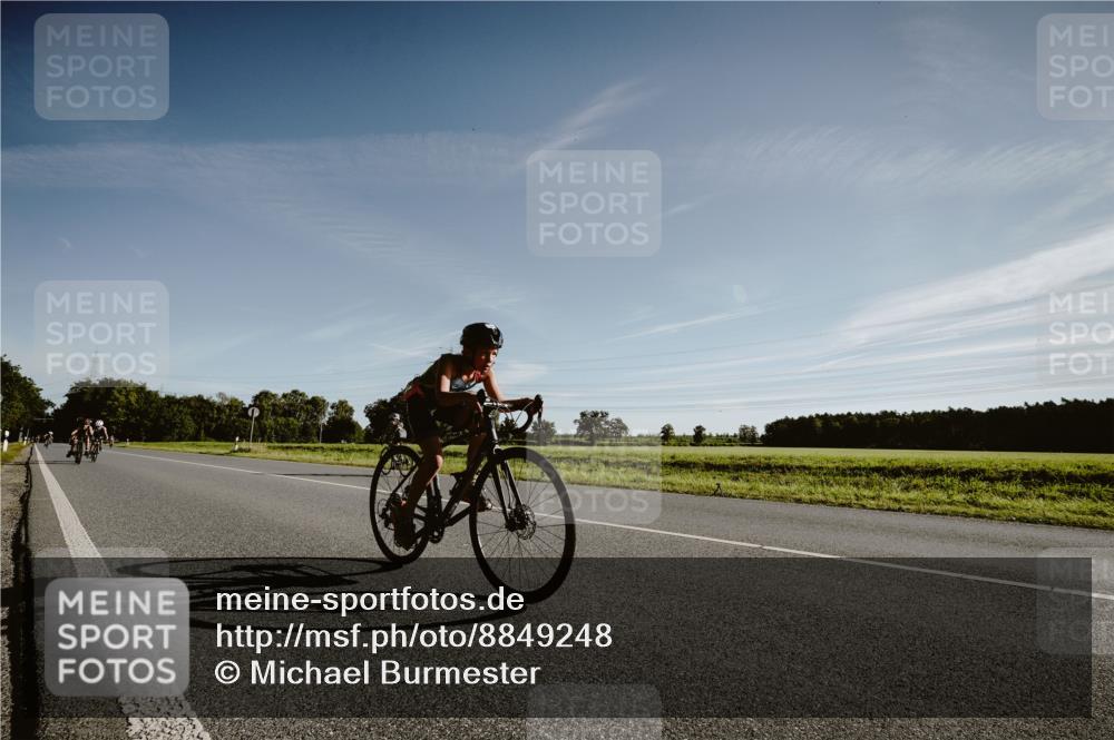 07.09.2025 - 19. Norderstedt Triathlon Michael Burmester http://msf.ph/oto/8849248 07.09.2025 09:40:01 Radfahren 569 meine-sportfotos.de