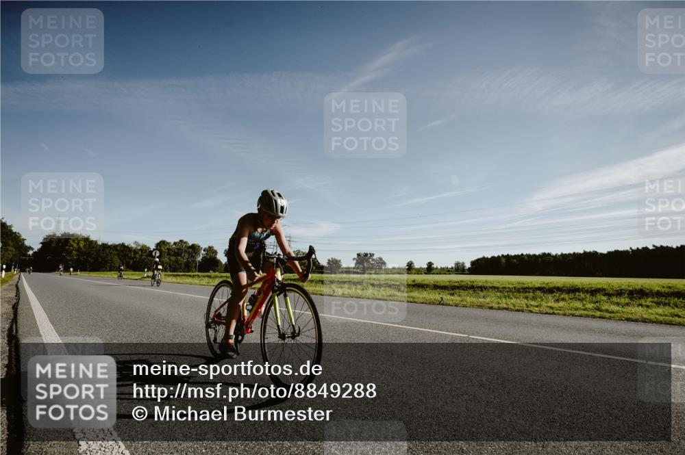 07.09.2025 - 19. Norderstedt Triathlon Michael Burmester http://msf.ph/oto/8849288 07.09.2025 09:40:40 Radfahren 634 meine-sportfotos.de