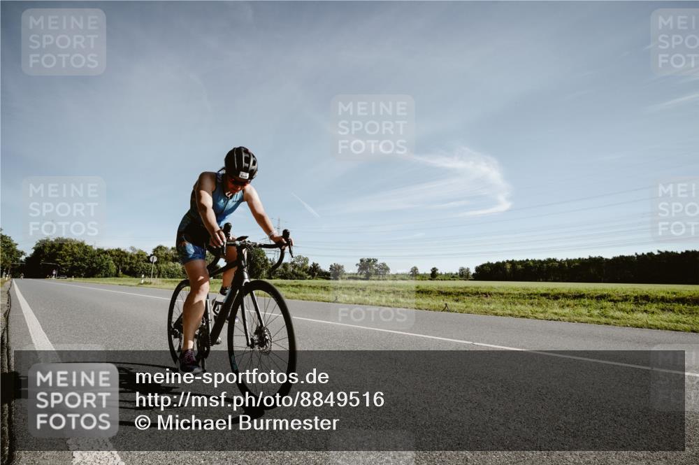 07.09.2025 - 19. Norderstedt Triathlon Michael Burmester http://msf.ph/oto/8849516 07.09.2025 10:25:47 Radfahren 1119 meine-sportfotos.de