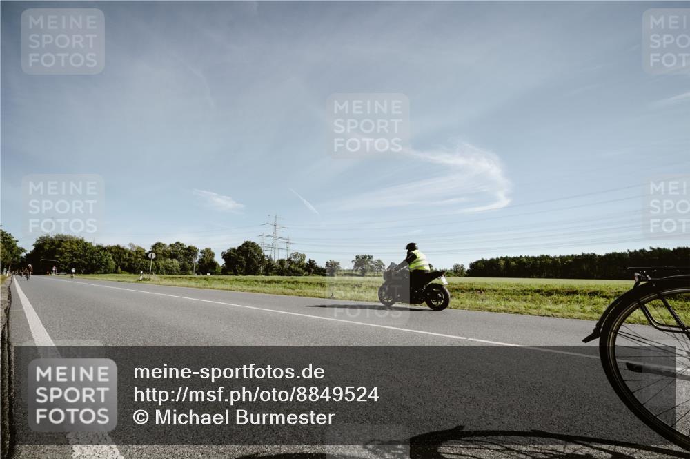 07.09.2025 - 19. Norderstedt Triathlon Michael Burmester http://msf.ph/oto/8849524 07.09.2025 10:26:06 Radfahren 1118 meine-sportfotos.de