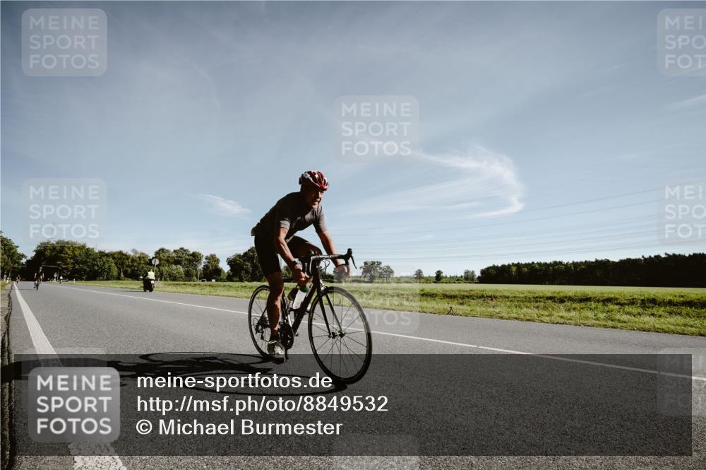 07.09.2025 - 19. Norderstedt Triathlon Michael Burmester http://msf.ph/oto/8849532 07.09.2025 10:26:11 Radfahren 1117, 1151 meine-sportfotos.de